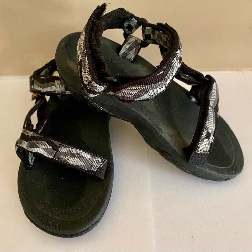 Teva Unisex Hurricane XLT 2 Sport Sandal Toddler 9
